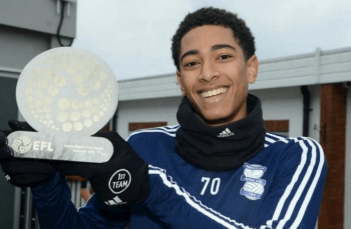 勇士胜雄鹿！库里+梅尔顿轰51分，霍乐迪惊喜作用，格林仍副作用