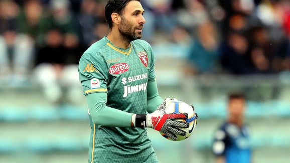 乒乓球：樊振东横扫奥恰洛夫