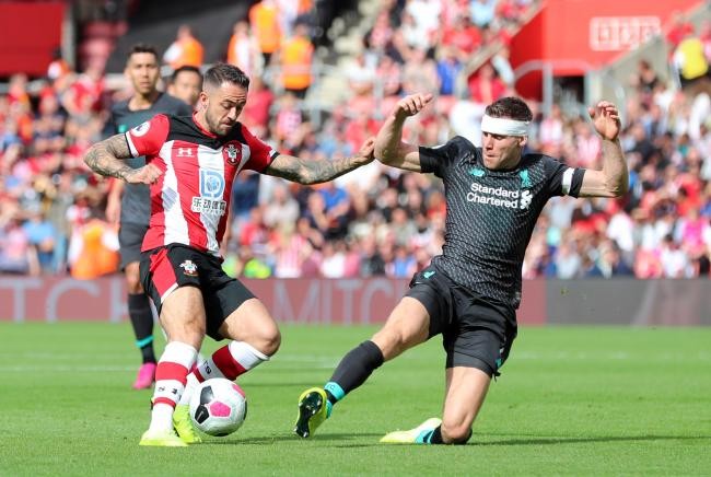 《妮姬》联动《RE：0》三名角色介绍及全新时装曝光