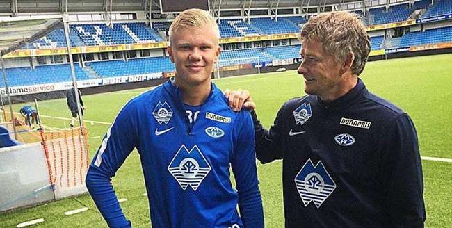 克尼佩尔快攻妙传 米勒跟进扣篮得手