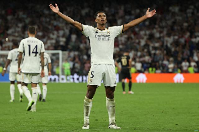 湖人惨败弱旅东契奇心态崩溃，两名先发成废铁，一项关键数据被彻底碾压