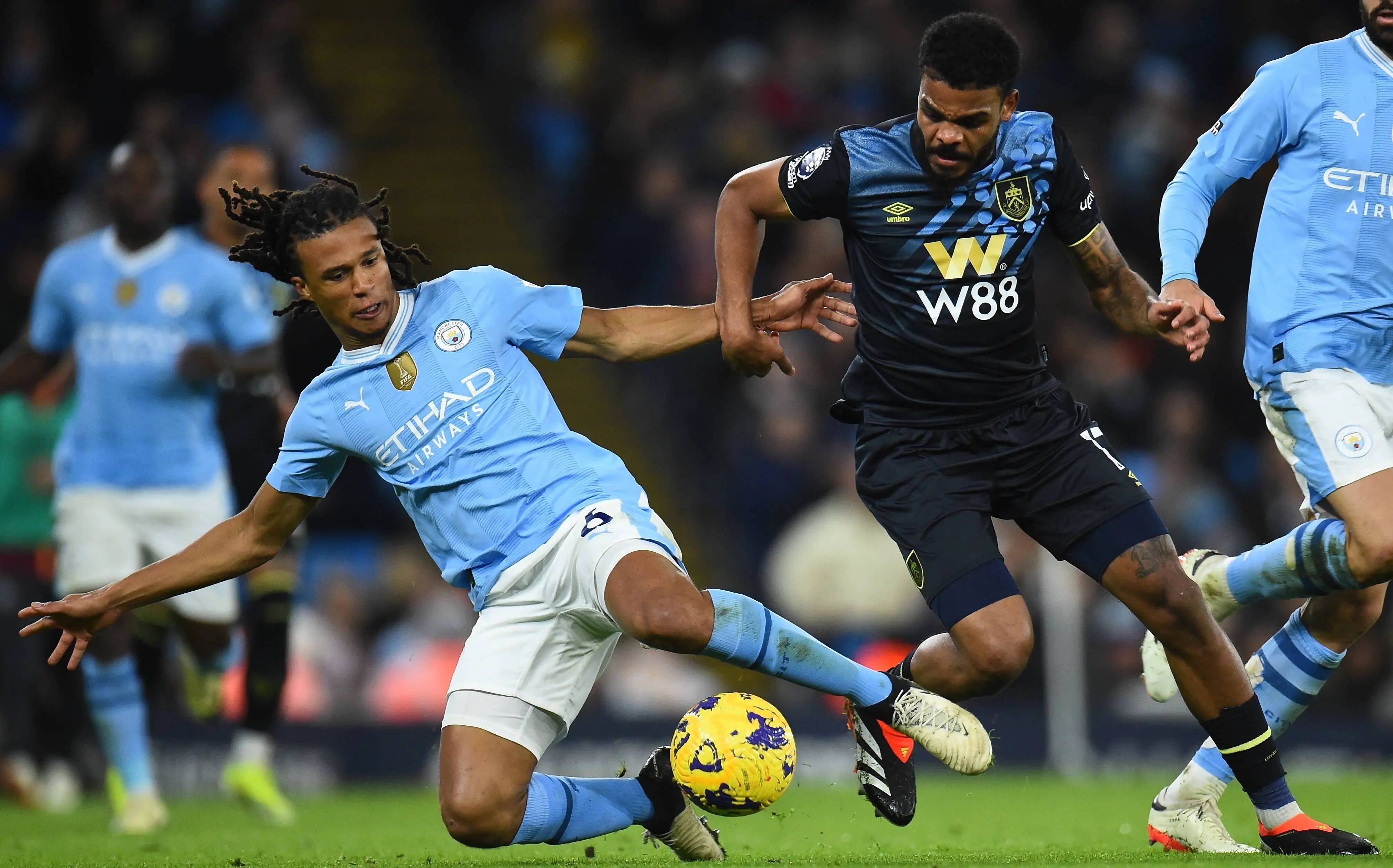 [中超]中超第23轮-北京国安客场0-6负于山东泰山