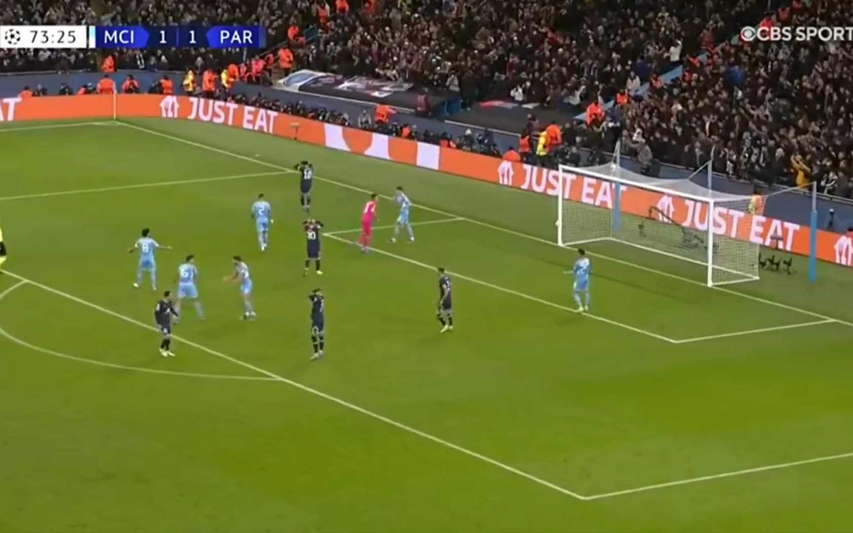 拜仁vs沃尔夫斯堡：卡尔首发，凯恩、迪亚斯出战